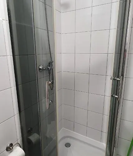 Goscinne Bartek Rewal